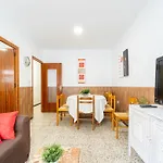 Basic Confort Poeta Marquina Pb 2026 شقة