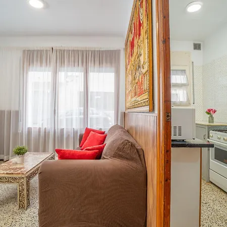 Basic Confort Poeta Marquina Pb 2026 Appartement Roses
