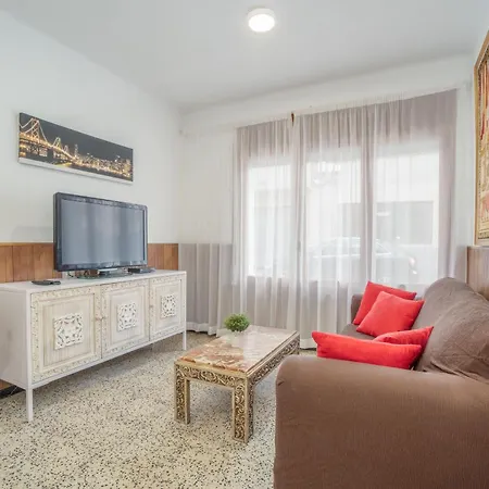 Basic Confort Poeta Marquina Pb 2026 Appartement Roses